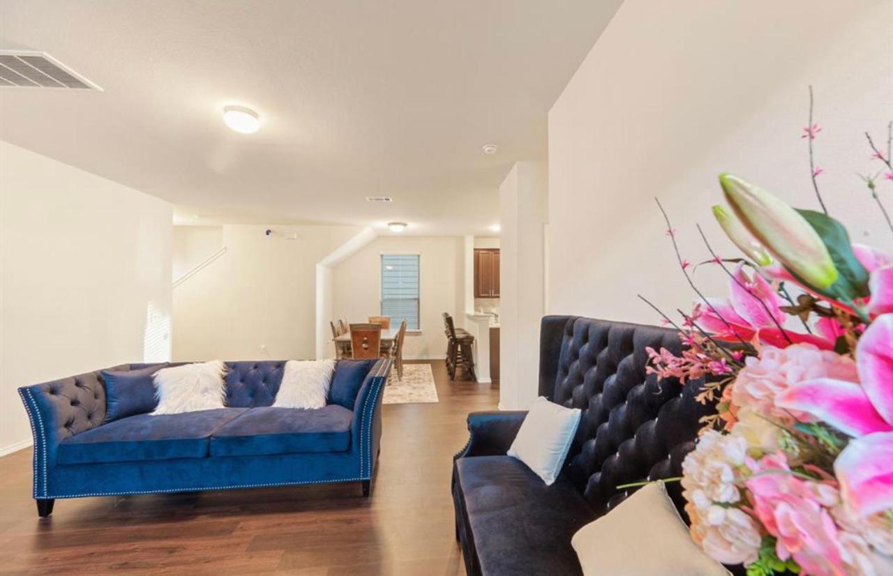 Вилла N-E-G House - Near David Wayne Hooks Airport Хьюстон Экстерьер фото