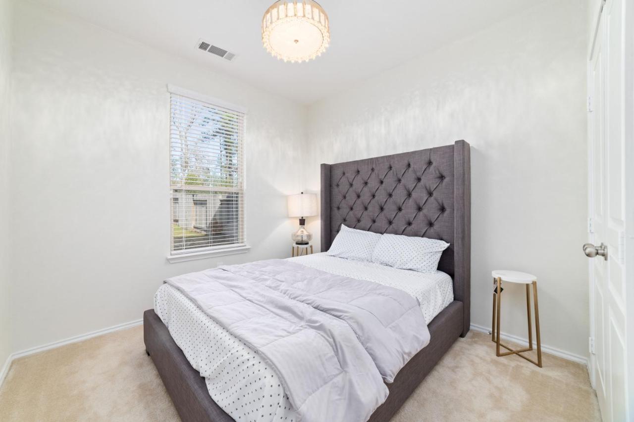 Вилла N-E-G House - Near David Wayne Hooks Airport Хьюстон Экстерьер фото