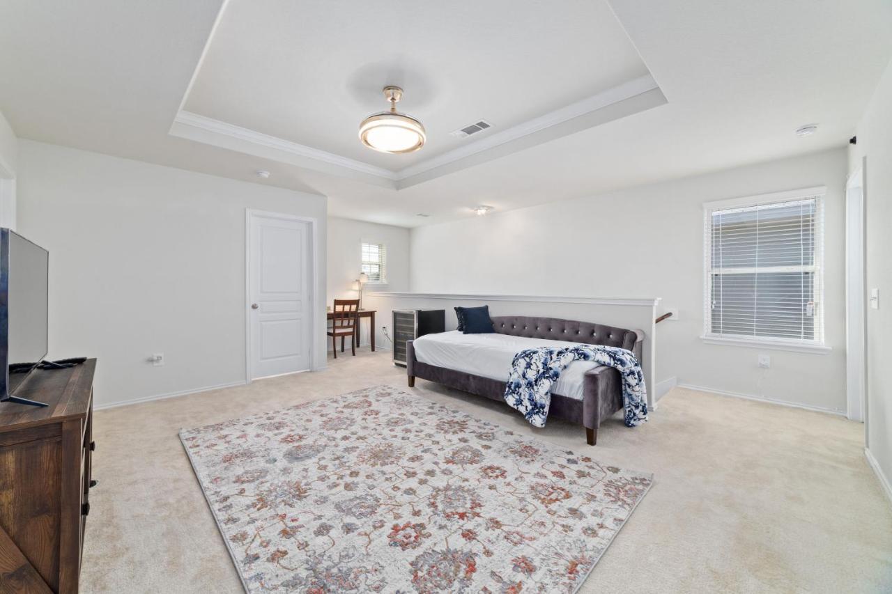 Вилла N-E-G House - Near David Wayne Hooks Airport Хьюстон Экстерьер фото